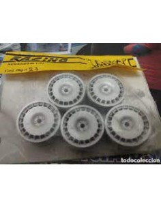 LANCIA 037 RALLY 1983 MONTE CARLO RALLY WINNER + LLANTAS... 2