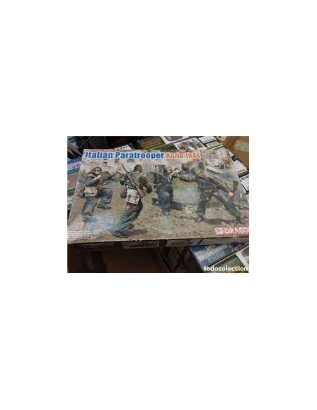 ITALIAN PARATROOPER ANZIO 1944