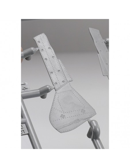 Focke-Wulf Fw 190A-6 con Wgr. 21 & Motor Completo e Interior de Armas