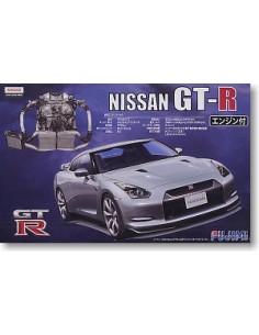 Nissan GT-R (R35) w/Eng
