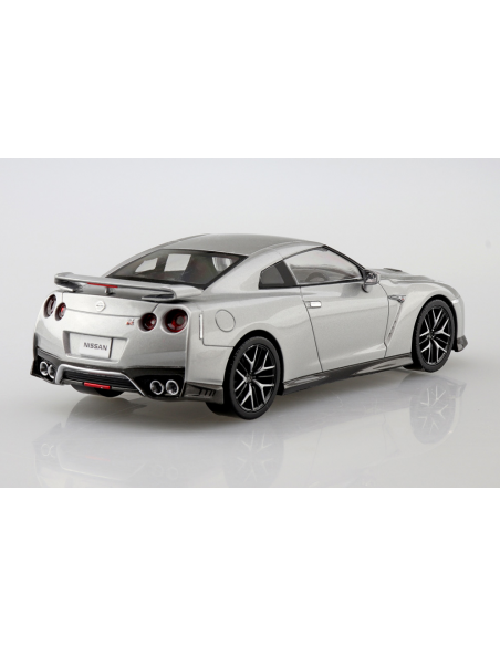 Nissan GT-R (Ultimate Metal Silver)