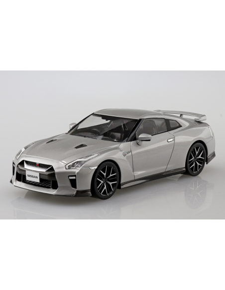 Nissan GT-R (Ultimate Metal Silver)