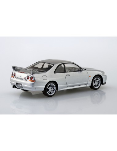 Nissan R33 Skyline GT-R (plata sónica)