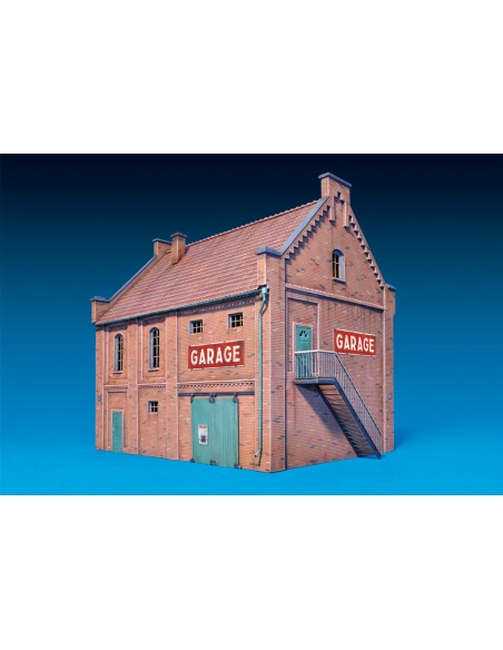 BUILDING WITH GARAGE 1/72