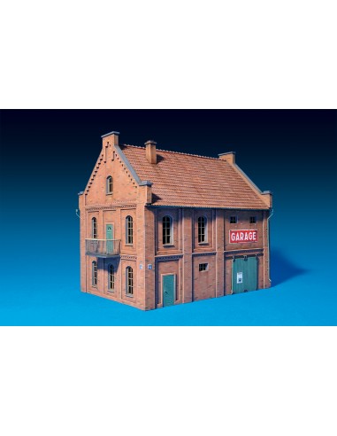 BUILDING WITH GARAGE 1/72