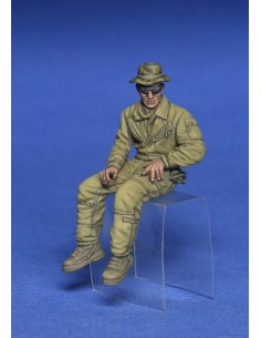 USMC TANK CREW AT REST 2