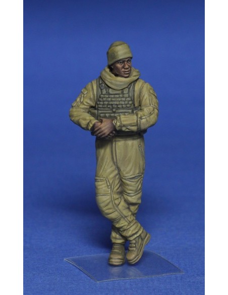 USMC TANK CREW AT REST