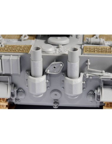 Pz.Kpfw. VI Ausf. E Tiger I Initial Production...