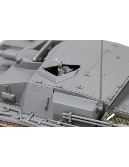 STURMGESCHÜTZ 7.5cm KANONE (Sd.Kfz.142) Ausf.C/D