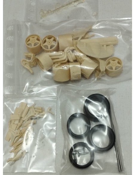 MC LAREN F1 GTR HARRODS 3RD LE MANS 1995