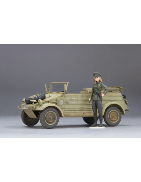 Laura with Kubelwagen 82