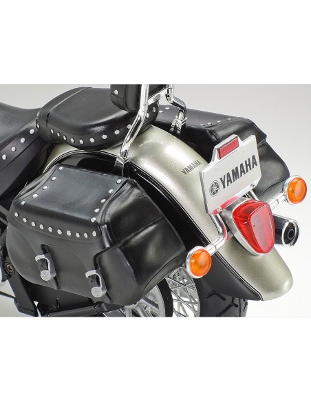 Yamaha XV1600 RoadStar Custom