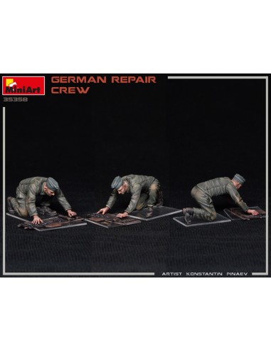 GERMAN REPAIR CREW