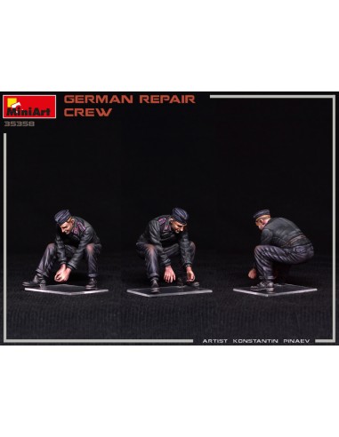GERMAN REPAIR CREW