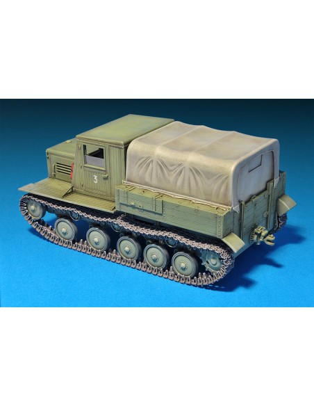 Ya-12 SOVIET ARTILLERY TRACTOR