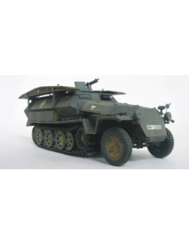 German Sd Kfz 251/7 Ausf C Pionierwagen