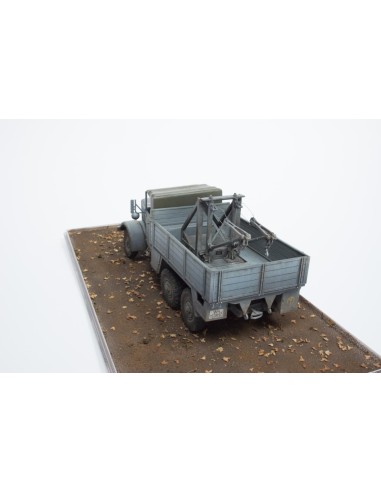 Einheitsdiesel with Bilstein Recovery Crane