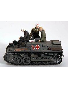 Pz I Ausf.A German WWII ambulance vehicle + figures 2