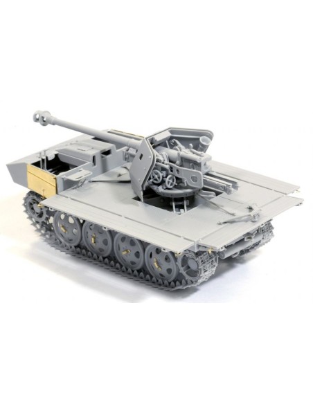 German IIWW anti-tank gun 7.5cm Pak 40/4 auf RSO