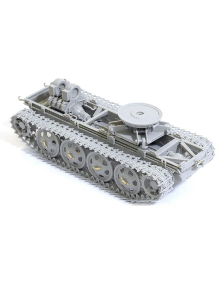 German IIWW anti-tank gun 7.5cm Pak 40/4 auf RSO