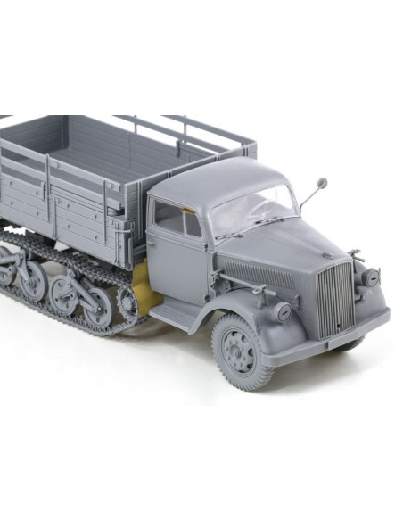 Sd.Kfz.3a Maultier Half Track