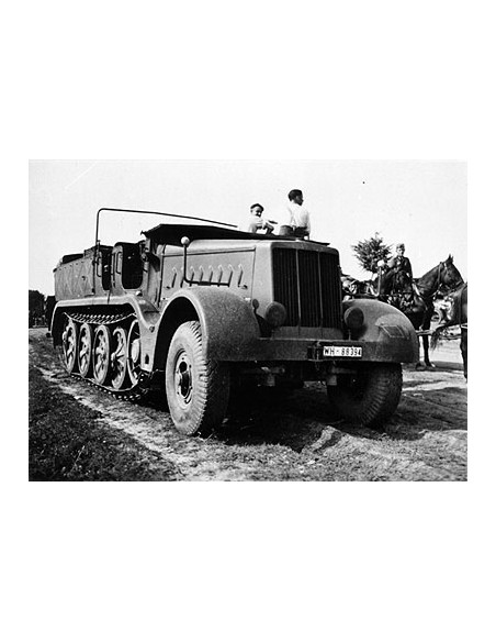 Sd.Kfz. 9 Halftrack FAMO 18t