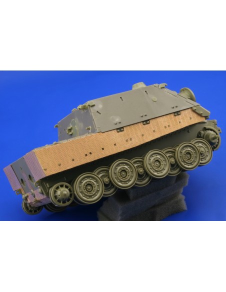 Zimmerit Sturmtiger AFV Club
