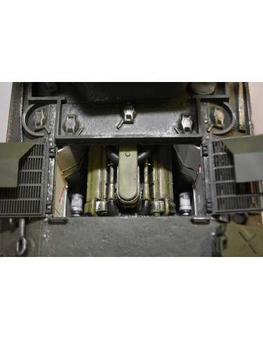 FORCES OF VALOR U.S. M4A3 SHERMAN 1/16