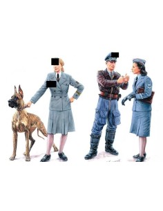 Serie Mujeres en Guerra: Ayudantes de la Luftwaffe (4...