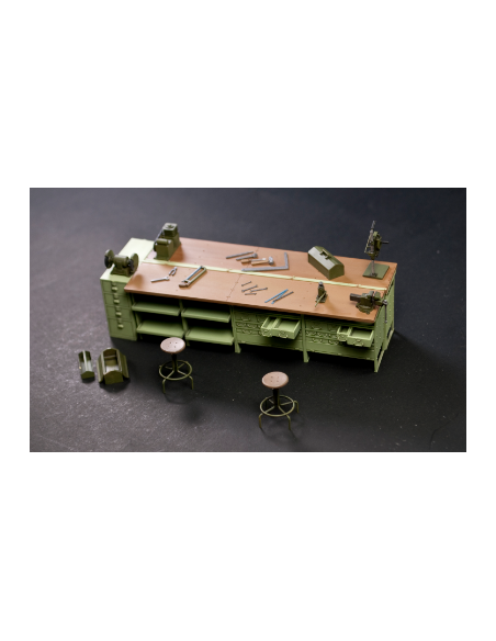 U.S Army Workbench & Tool set