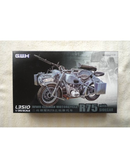 German IIWW Motorcycle BMW R75 with Sidecar