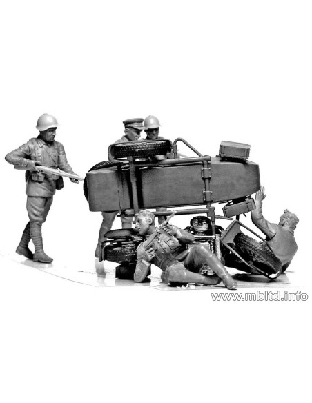 Accident. Soviet & German military men, summer 1941