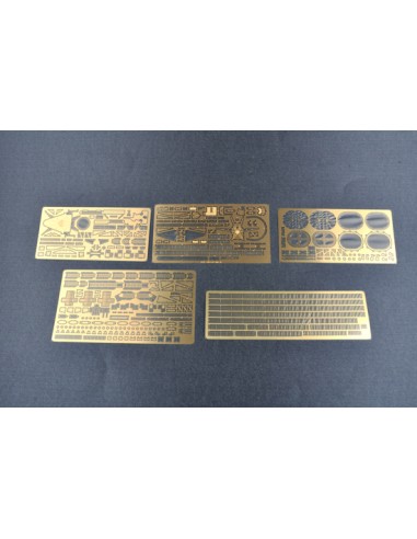 HMS Hood  1/200 leer descripcion