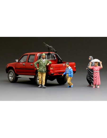 Middle Easterners (4 figures)