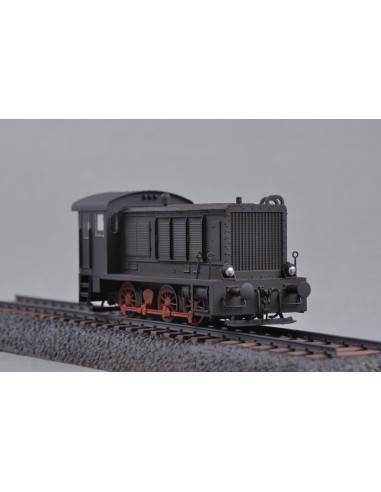 WR360 C12 Armored locomotive