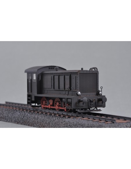 WR360 C12 Armored locomotive