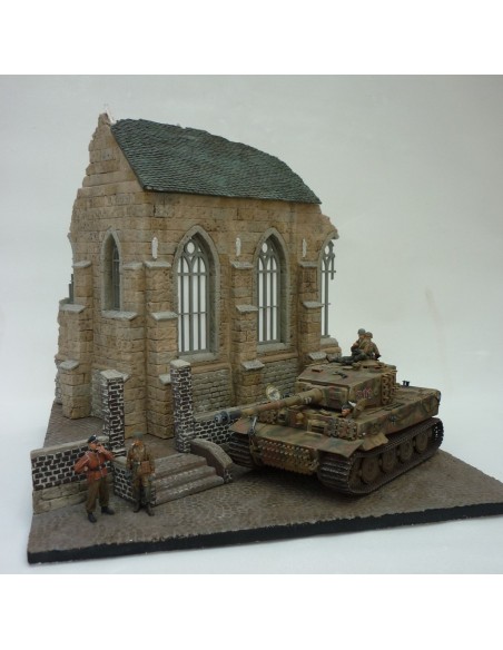 BASE PARA DIORAMA: IGLESIA DESTRUIDA 1/35