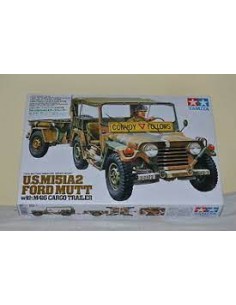 U.S. M151A2 Ford MUTT with M416 Cargo Trailer leer...