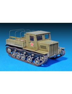 SOVIET ARTILLERY TRACTOR YA-12 LATE PRODUCT. 2