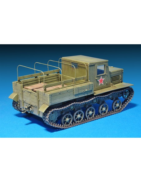 SOVIET ARTILLERY TRACTOR YA-12 LATE PRODUCT.