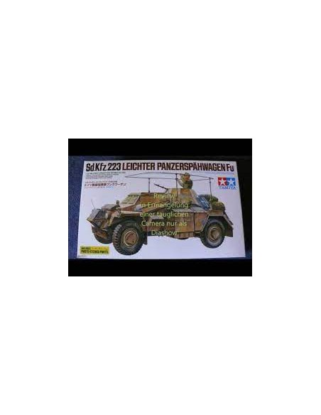 Sd.kfz.223 leichter panzerspähwagen fu incluidos fotograbados