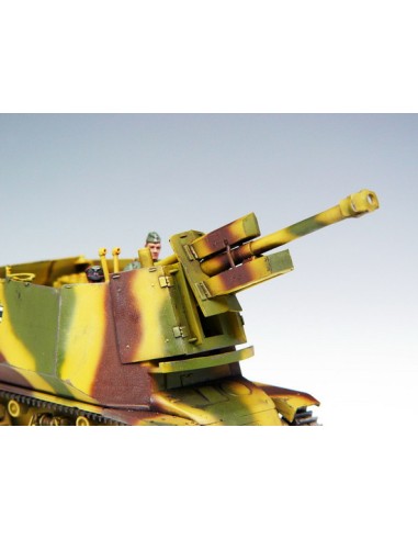 German 39(H) 10.5cm LeFH18(Sf) auf...