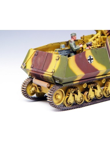 German 39(H) 10.5cm LeFH18(Sf) auf...