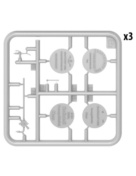 Railway Gondola 16,5-18t with Figures & Barrels