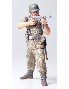 cWWII German Elite Infatryman)