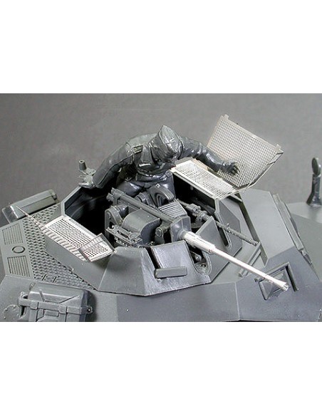 Sd.kfz.222 leichter panzerspähwagen 4x4