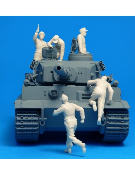 German tank crew France 1944