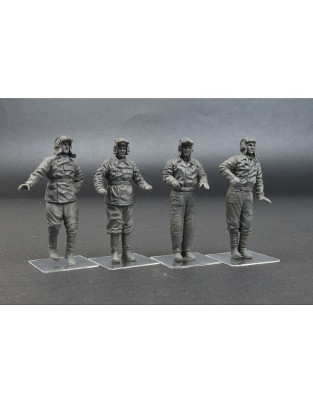 SOVIET TANK CREW (for Flame Tanks & Heavy Tanks of Breakthrough)