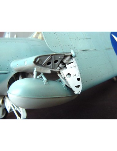 Grumman F4F-4 wildcat EXTRAS LEER DESCRIPCION