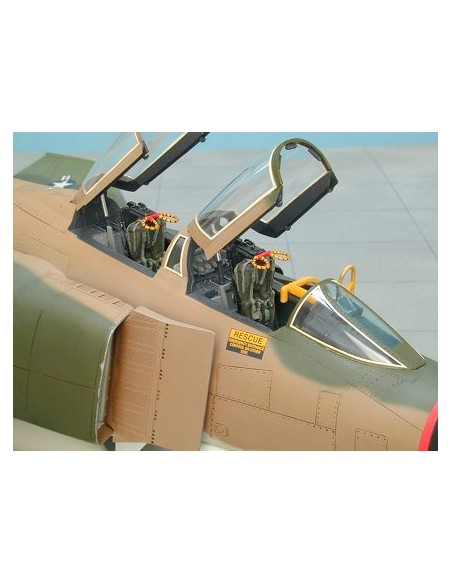 McDonnell F-4C/D Phantom II LEER DESCRIPCION